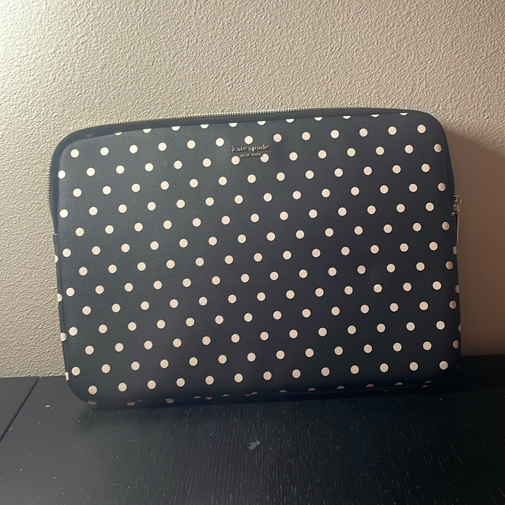 Kate spade black white polka cabana dot laptop sleeve